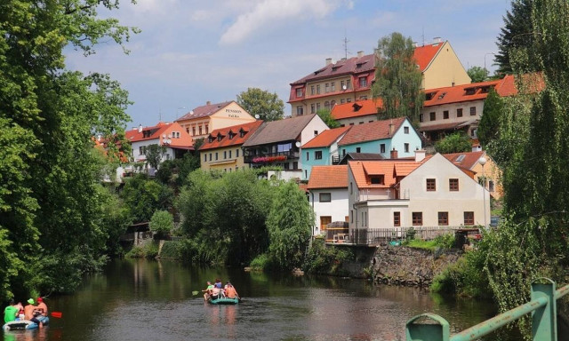 Οι 4 πιο ρομαντικοί προορισμοί για αθεράπευτα ερωτευμένους στην κεντρική Ευρώπη (pics)