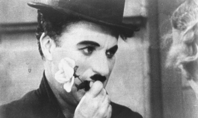 Το φαινόμενο Τσάρλι Τσάπλιν (pics&vids)