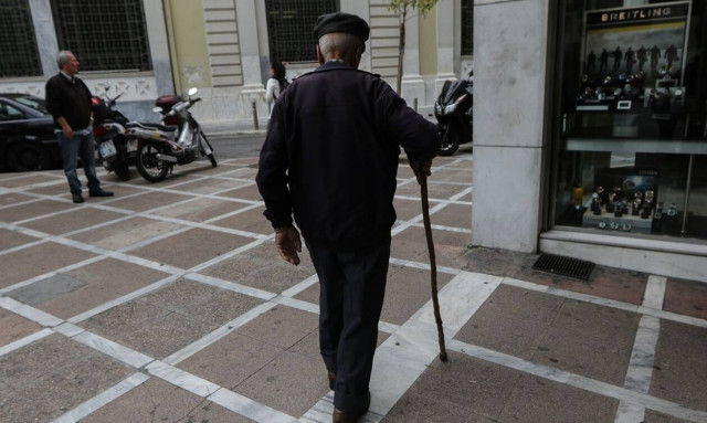 ΕΦΚΑ: Ποιοι βγαίνουν δύο χρόνια νωρίτερα στη σύνταξη