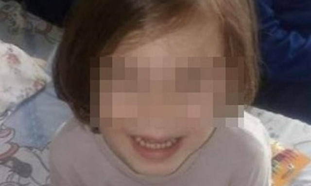 Πάτρα: Θρήνος στην κηδεία της μικρής Μαλένας - Απαρηγόρητοι οι γονείς της (pics)