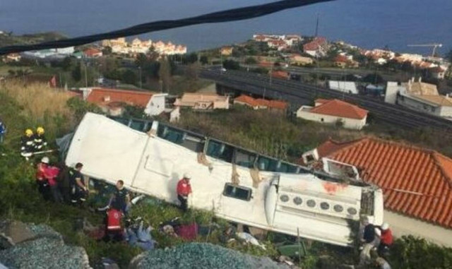 Πορτογαλία: 28 νεκροί από ανατροπή τουριστικού λεωφορείου στη Μαδέρα