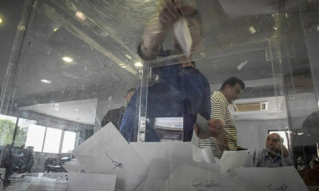 Δημοσκόπηση - ΣΟΚ: Δείτε πόσες μονάδες προηγείται η ΝΔ