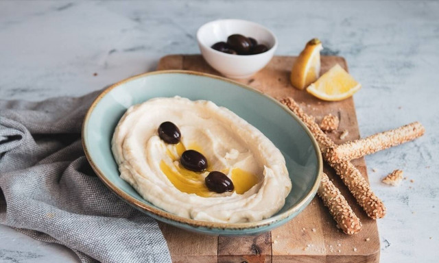 Σαρακοστή: Ταραμοσαλάτα με λευκό ταραμά