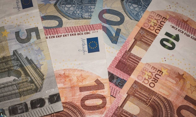 «Μπαράζ» πληρωμών: Ποιοι θα πάρουν και πόσα τη Μεγάλη Εβδομάδα