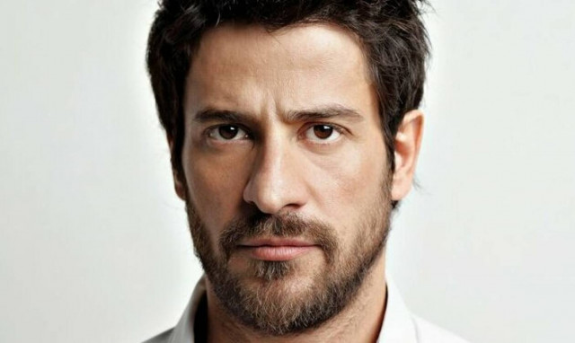 Αλέξης Γεωργούλης: Ο «εραστής δυτικών προαστίων» στην Ευρωβουλή