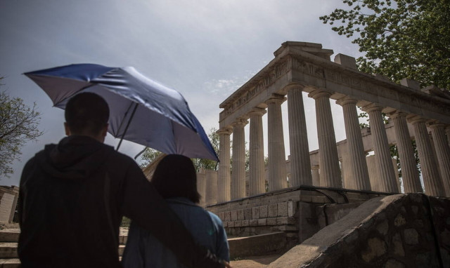 Πώς μπορείτε να δείτε τα σπουδαιότερα παγκόσμια μνημεία με ένα μόνο ταξίδι;