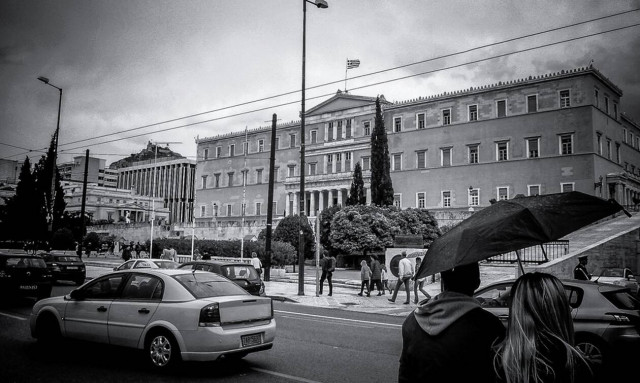 Άστατος ο καιρός το Σαββατοκύριακο: Βροχές, ισχυρές καταιγίδες και… ήλιος! (χάρτες)