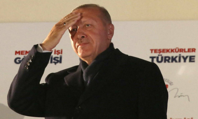 Καταρρέει ο Ερντογάν: Εικόνα διάλυσης στην τουρκική οικονομία