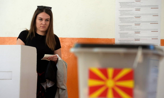 Προεδρικές εκλογές στα Σκόπια: Μικρό προβάδισμα για τον «εκλεκτό» του Ζάεφ