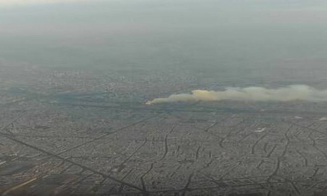 Συγκλονιστικό βίντεο: Επιβάτης αεροπλάνου κατέγραψε τη φωτιά στη Notre Dame κατά τη διάρκεια πτήσης