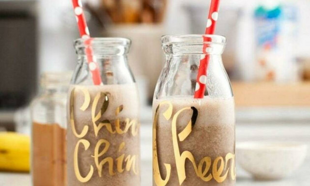 Οι celebrities το λατρεύουν! Αυτό το vegan πρωτεϊνούχο smoothie με καφέ θα σου αλλάξει τα πρωινά