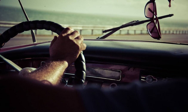 Απαγόρευση οδήγησης στο εξωτερικό για τους 74χρονους