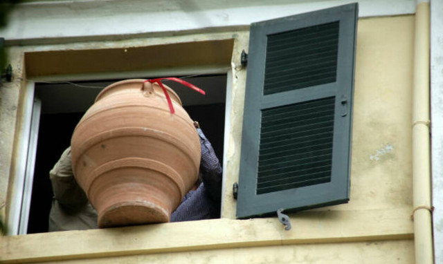 Οι περιοχές της Ελλάδας που φημίζονται για το Πάσχα