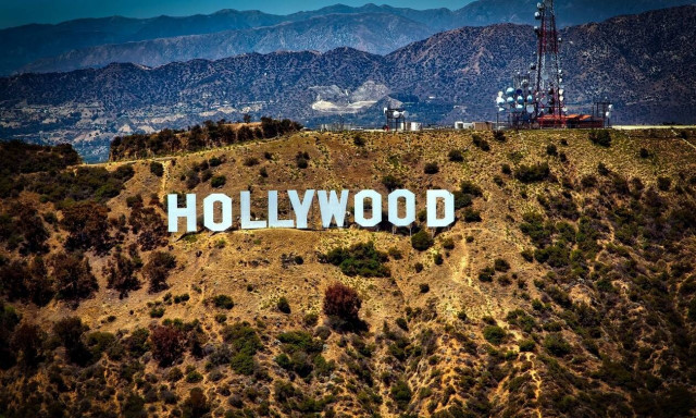 Αυτή η σταρ του Χόλιγουντ πονάει κάθε μέρα αλλά παραμένει δυνατή (pics)