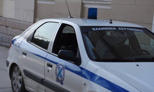 Τηλεφώνημα για βόμβα στο Β' Τελωνείο Πειραιά
