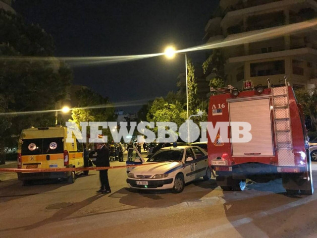 Συναγερμός στη Νέα Σμύρνη: Άνδρας κρατάει όμηρο τον πατέρα του