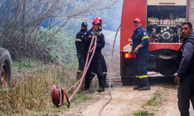 Πυρκαγιά στα Σπάτα