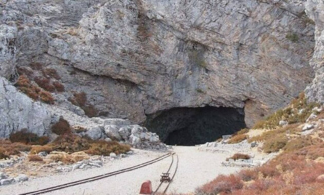 Ιδαίο Άντρο: Ανηφορίζοντας στο μυθικό σπήλαιο όπου σώθηκε ο Δίας!