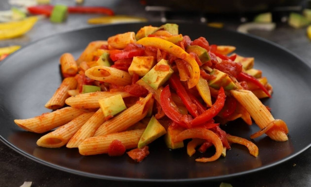 Η συνταγή της ημέρας: Πένες με αβοκάντο