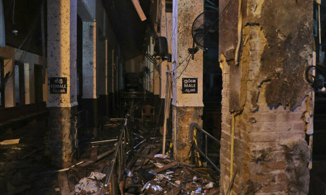 Νέο λουτρό αίματος στη Σρι Λάνκα: 15 νεκροί μετά από επιχείρηση της αστυνομίας (vid)