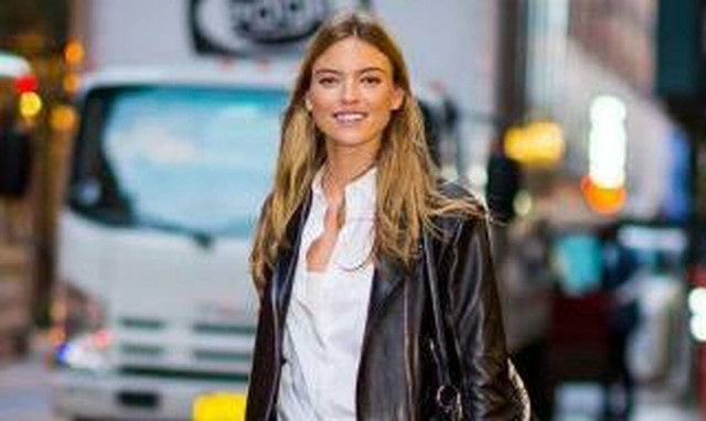 Τα rock παπούτσια που φοράνε πάλι οι Αγγλίδες είναι αυτά που θα θέλεις να φοράς όλη την άνοιξη