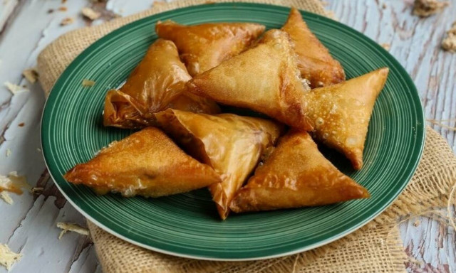 Η συνταγή της ημέρας: Xαλβαδοπιτάκια