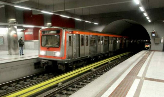 Μέσα Μαζικής Μεταφοράς: Πώς θα κινηθούν τη Δευτέρα του Πάσχα - «Χειρόφρενο» την Πρωτομαγιά