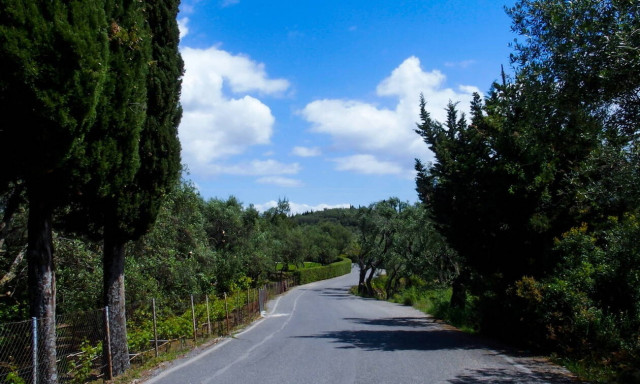 Καιρός τώρα: Τρίτη του Πάσχα με υψηλές θερμοκρασίες - Πού θα σημειωθούν βροχές (pics)