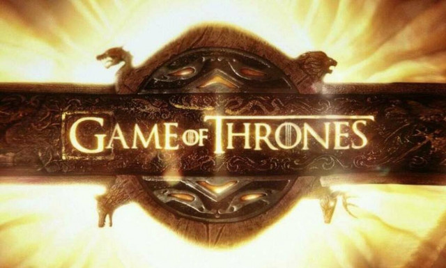 Σαν δυο σταγόνες νερό! Γκαρσόνι με απίστευτη ομοιότητα σε πρωταγωνιστή του Game of Thrones (pics)