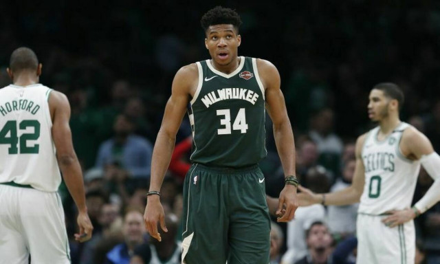 Γιάννης Αντετοκούνμπο: To show του ασταμάτητου Greek Freak στο Game 3 (video)