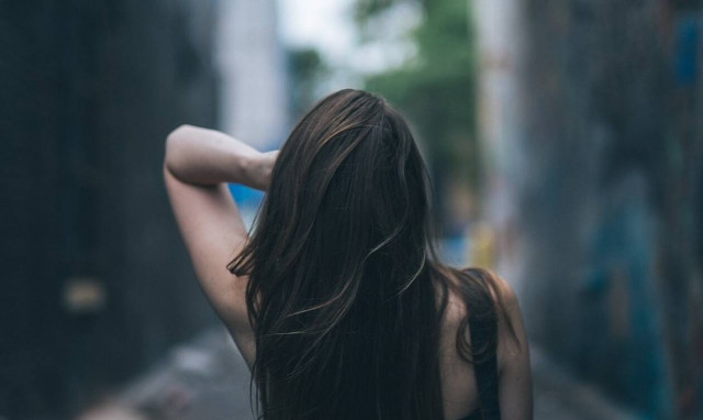 Σάλος με δημοτική υπάλληλο: Τα «ροζ» βίντεο και οι αποκαλύψεις (pics)