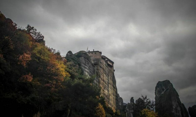 Μετέωρα: Αμερικανίδα τουρίστρια έπεσε από μεγάλο ύψος