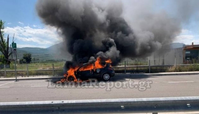Πανικός στην Εθνική Οδό - Λαμπάδιασε αυτοκίνητο!