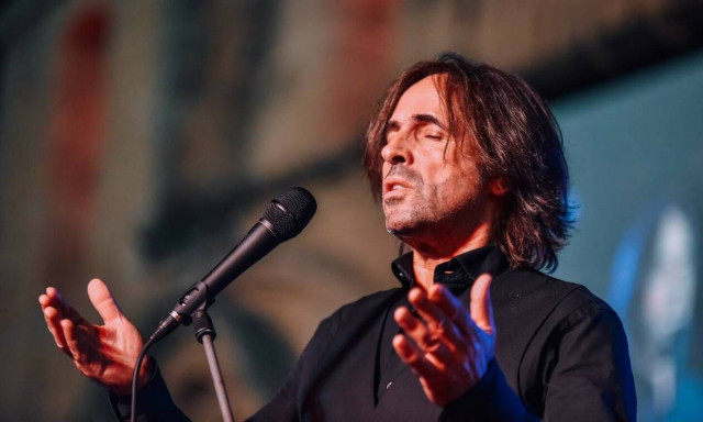 Ο Βασίλης Λέκκας στις 21 Μαϊου στη σκηνή του Ολύμπια