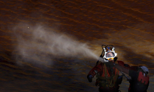 Κύπρος - Serial killer: Ανασύρθηκε νέο αντικείμενο από την Κόκκινη Λίμνη