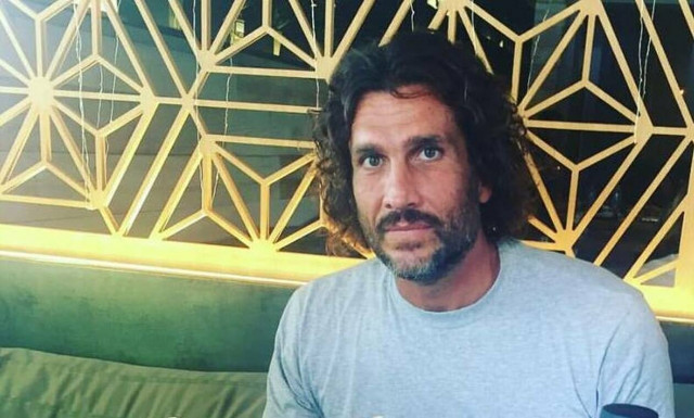 Άγρια καταδίωξη στην Πατησίων: Όπλα και ναρκωτικά στο κλεμμένο αυτοκίνητο του Κοκκινάκη