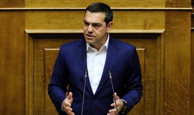 Τσίπρας σε Μητσοτάκη: Δεν επιτρέπω σε κανέναν να διαβάλλει τον πατέρα μου