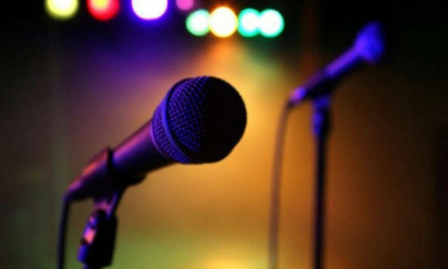 Ελληνίδα τραγουδίστρια αποκαλύπτει: «Δέχτηκα σεξουαλική παρενόχληση και με έδιωξαν» (pics)