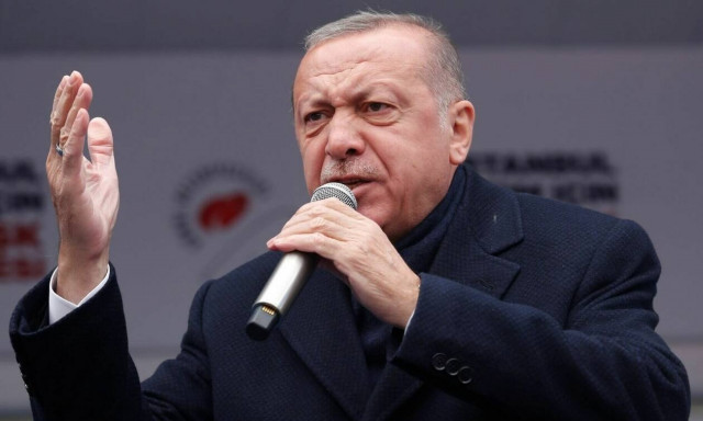 Ερντογάν σε Τούρκους αξιωματικούς: Να είστε έτοιμοι - Συμμορίες σκότωναν τα αδέρφια μας στην Κύπρο