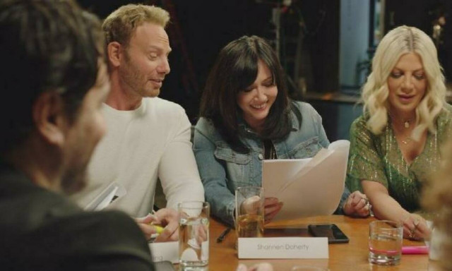 Χτυποκάρδια στο Μπέβερλι Χιλς – Το τρέιλερ της παρέας που επιστρέφει