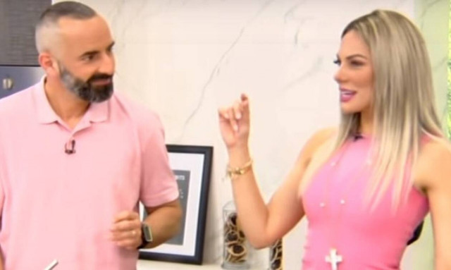 Η καυτή ατάκα της Ιωάννας Μαλέσκου που άφησε «ξερό» τον ζαχαροπλάστη!