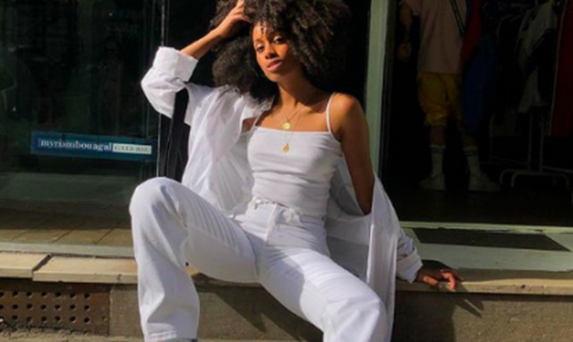 Επτά ανοιξιάτικα trends που ταιριάζουν φανταστικά με το αγαπημένο σου λευκό τζιν