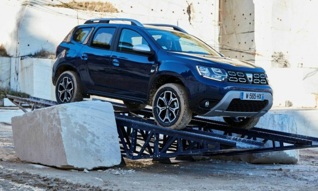 Νέος turbo κινητήρας βενζίνης 1.3 TCe για το SUV Dacia Duster, που ξεκινά από τις 15.980 ευρώ