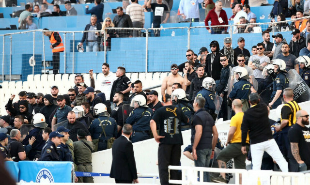 ΠΑΟΚ-ΑΕΚ LIVE: Ένταση στο ΟΑΚΑ πριν τον τελικό - Τι συνέβη στα επίσημα (photos)