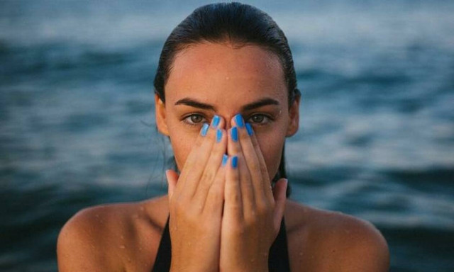 Ώρα για γυμναστική… προσώπου! Η κίνηση – κλειδί στη μείωση ρυτίδων του μετώπου