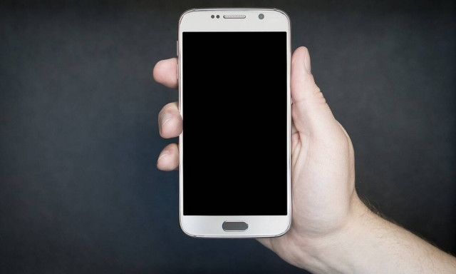 Πόσο θα πληρώνουμε από την Τετάρτη (15/5) για διεθνείς κλήσεις εντός της ΕΕ