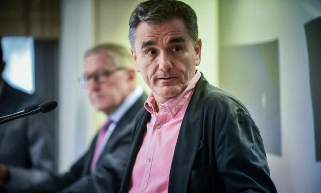 Gov't to support low-pension earners, lower VAT on beverages, FinMin says