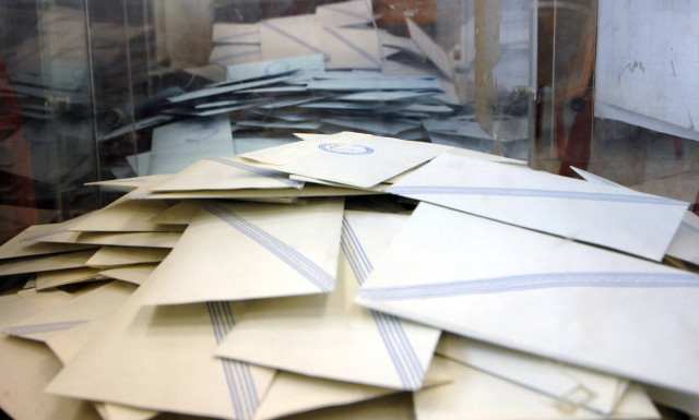 Δημοσκόπηση: Παγιώνεται η διαφορά στις ευρωεκλογές - Έκπληξη το έκτο κόμμα που παλεύει με το 3%