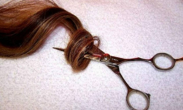 «Την κούρεψα, τη χτύπησα αλλά δεν τη βίασα» - Μετανιωμένος ο 53χρονος στο Δικαστήριο