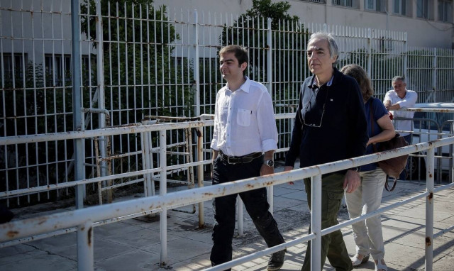 «Επιβαρυμένη» η υγεία του Δ. Κουφοντίνα - Κατάργηση του εισαγγελικού βέτο ζητεί η Κούρτοβικ